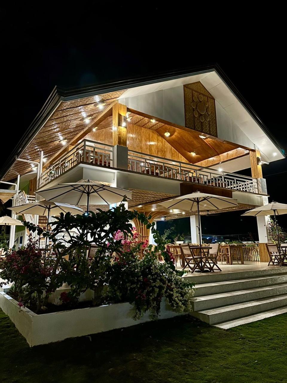 Treeshade Resort & Spa Moalboal Exterior photo